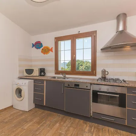 Nanai By Interhome Cannigione